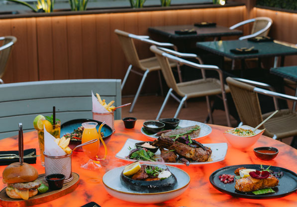 Dining and Lounging Restaurant